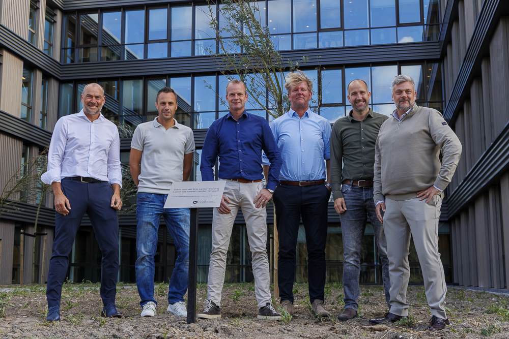 Incotec and Rijk Zwaan representatives gather at  the Seed Connect Centre